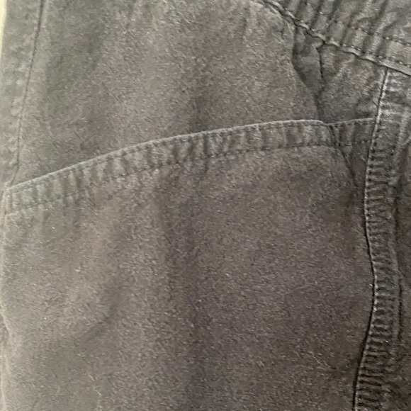 Erika Black Capris for Women - Picture 2 of 3